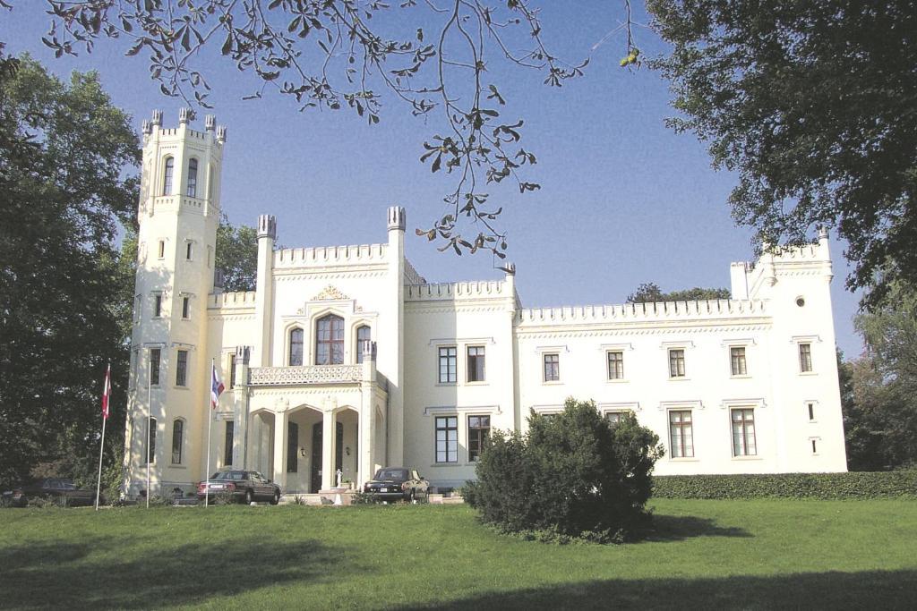 Schloss-Hotel Kittendorf Jurgenstorf Экстерьер фото